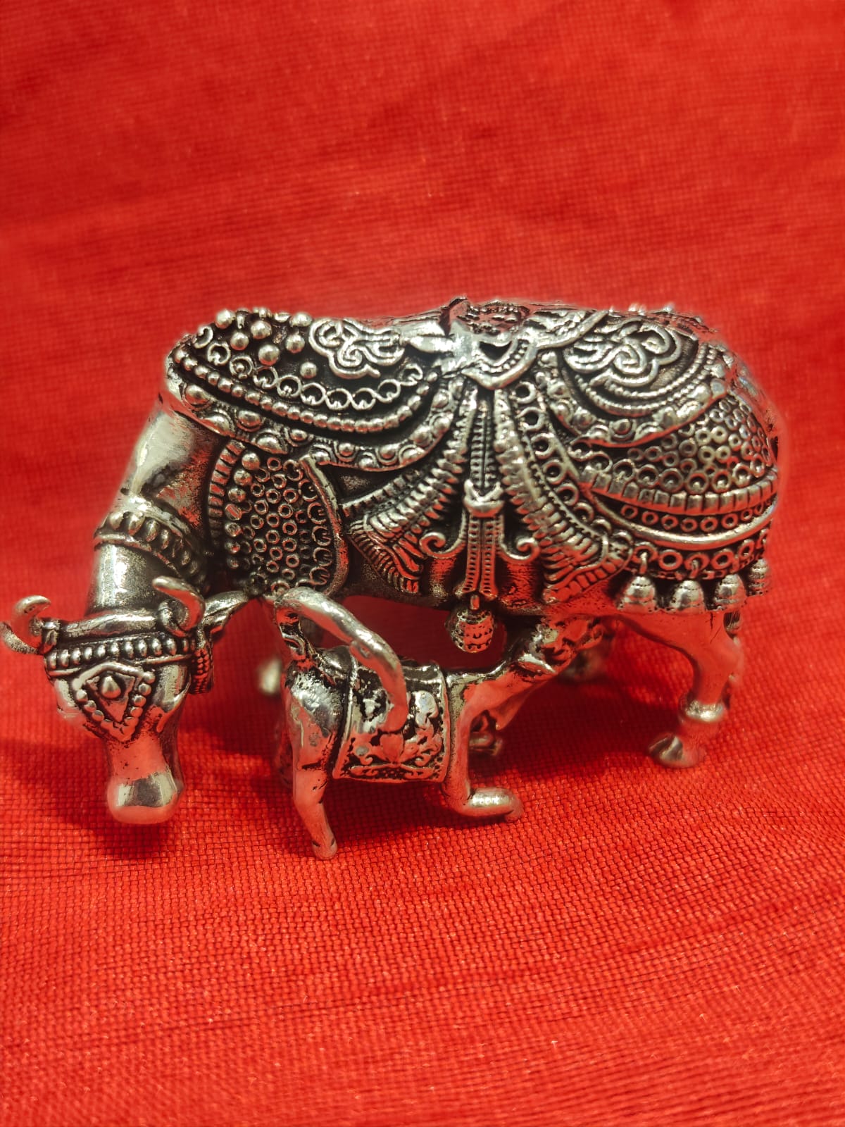 Cow Calf Statue – Semisolid – Sterling – Article