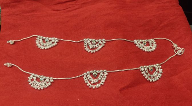 Silver Payal Set with Heart Hanging Design – Payal – Silver – Jewelry